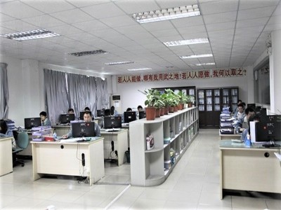 深圳五金冲压件加工厂-五金模具安装3 深圳五金冲压件加工厂-五金模具安装3