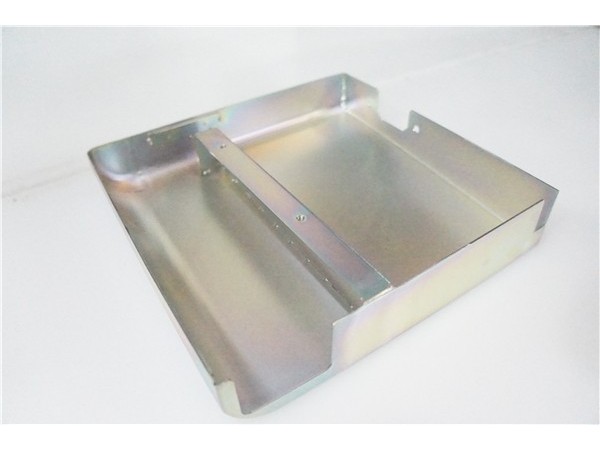 东莞精密五金有限公司-钣金折床如何安全操作? 东莞精密五金有限公司-钣金折床如何安全操作?